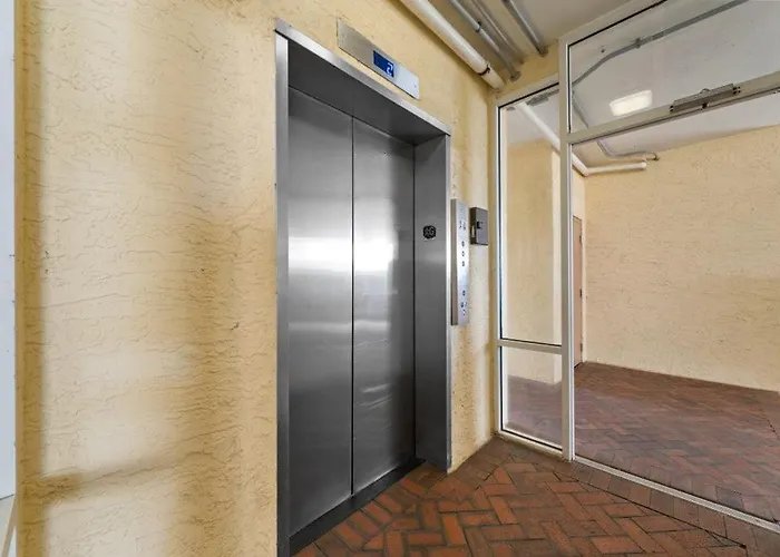 Clearwater 8c By Youngs Suncoast Apartment *